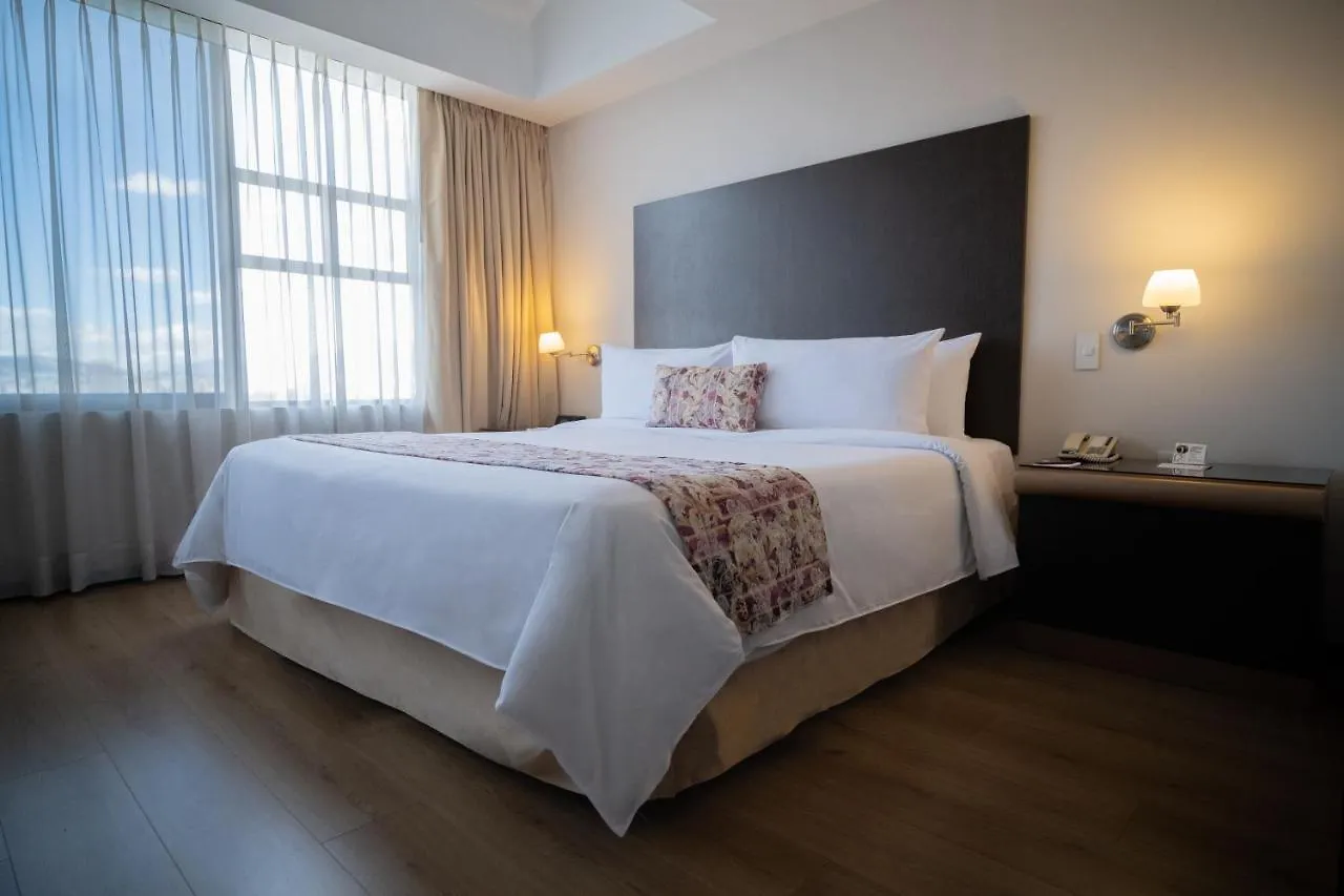 La Quinta By Wyndham Quito Hotel
