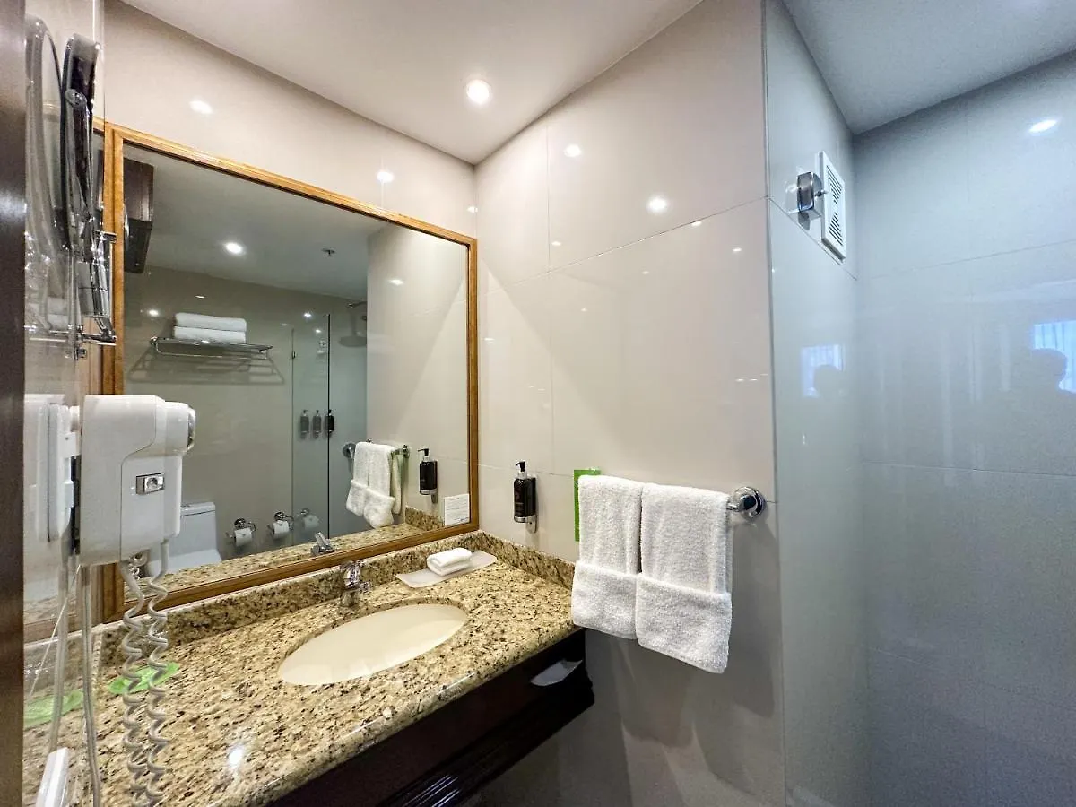 Hotel La Quinta By Wyndham Quito
