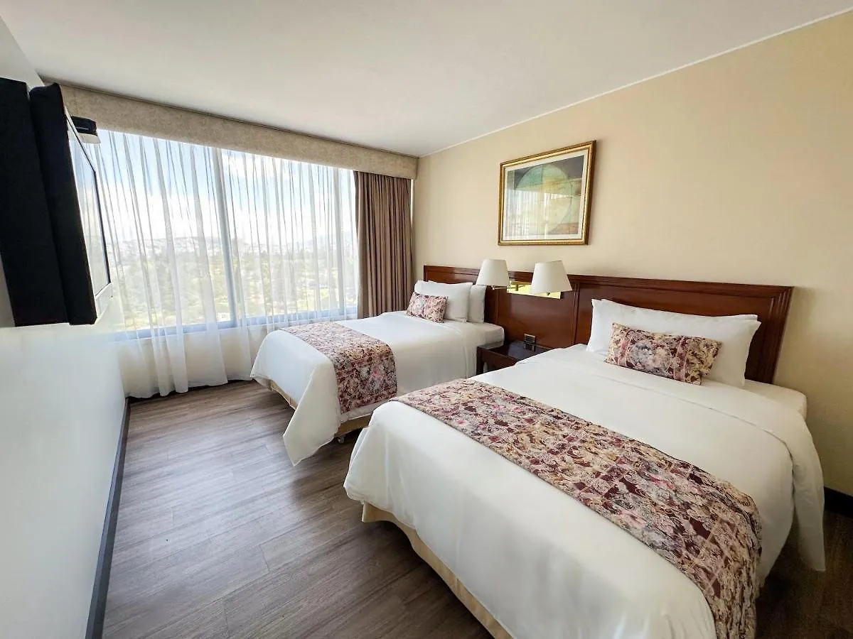 Hotel La Quinta By Wyndham Quito