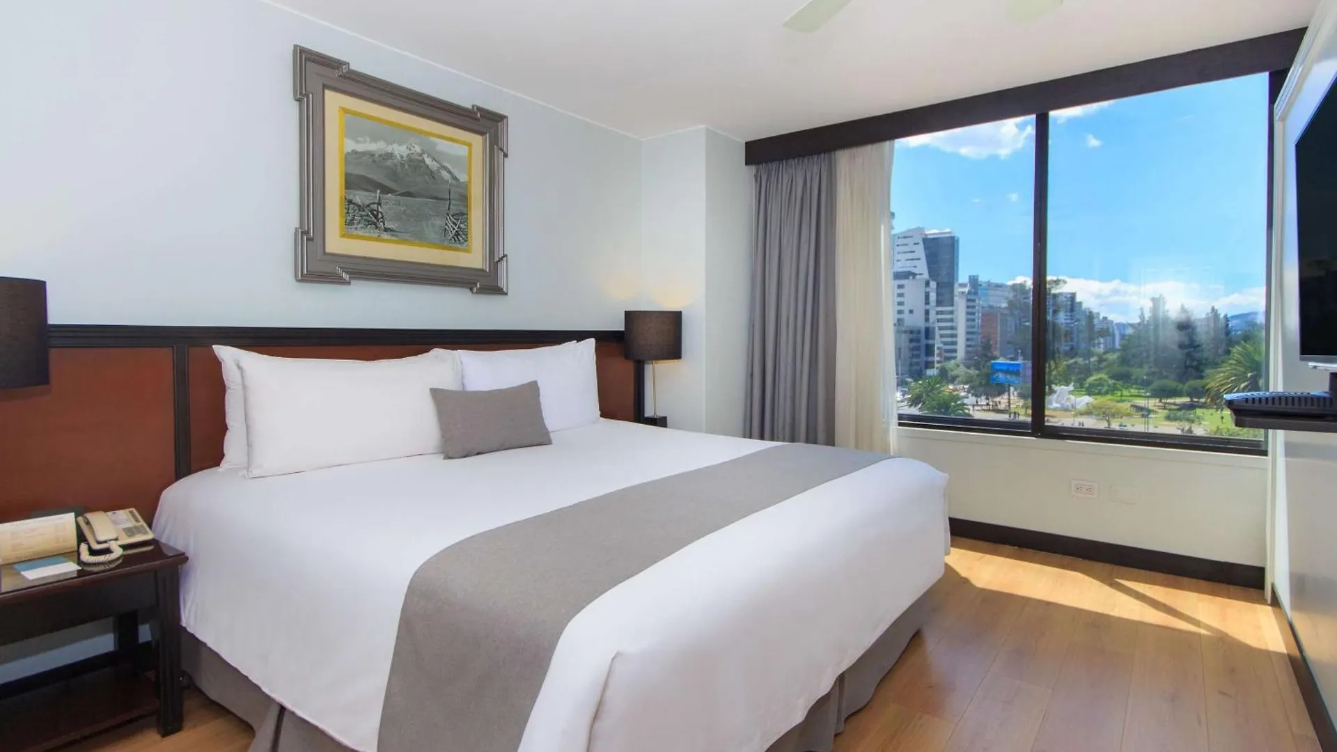 La Quinta By Wyndham Quito Hotel